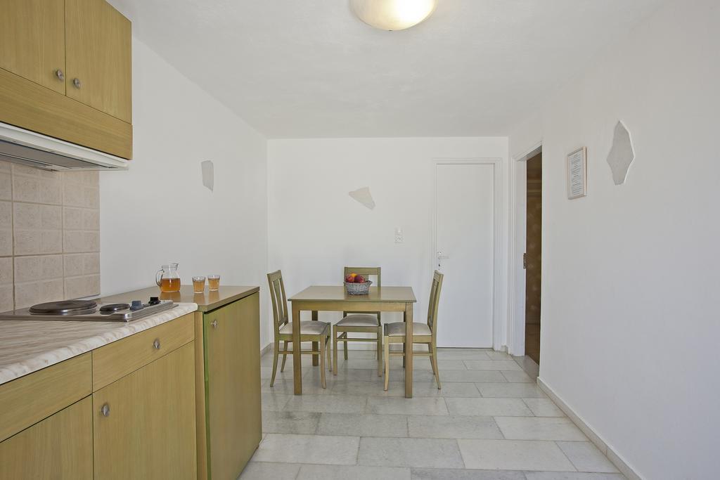 Naxos Kalimera Apartments Agia Anna  Room photo